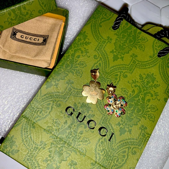 Gucci Feline Head  Earrings Authentic - Picture 6 of 16